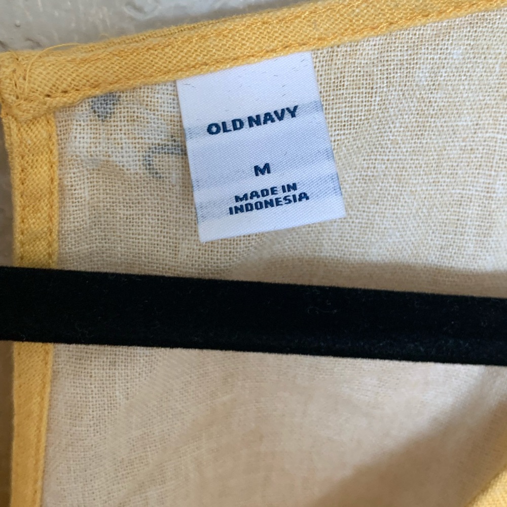 Old Navy Linen Romper with tie - Picture 3 of 4